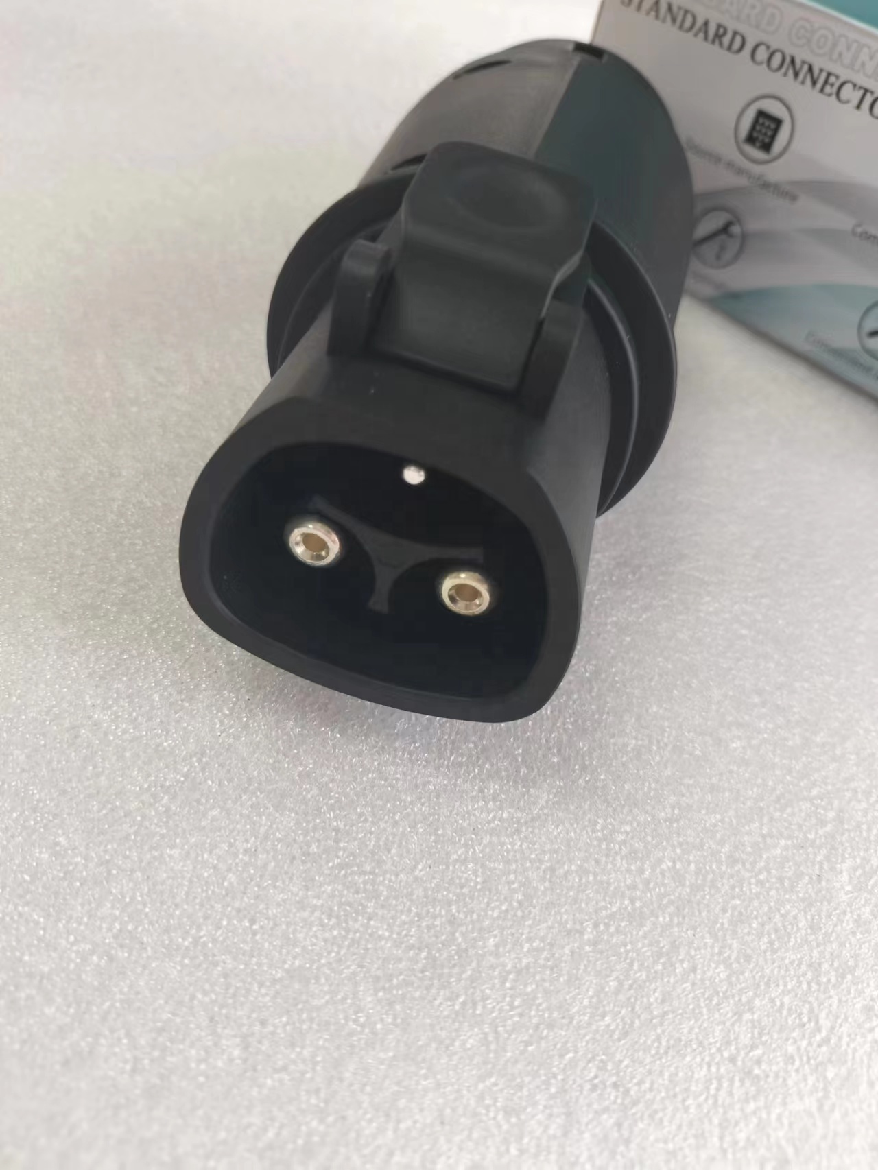 محول سيارة كهربائية من تسلا إل - مراجعة Type 2 Charger وسعره