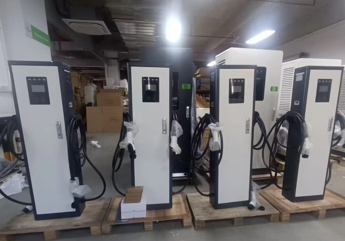 شاحن سيارات كهربائية مزدوج الت - مراجعة Type 2 Charger وسعره
